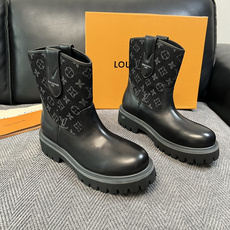 Lv 高品质 顶级工艺品 路易威登,高帮靴子专柜同步,鞋面意大利进口,高品质拼接缤纷色彩复杂工艺品,进口水染牛里 Lv 高品质 顶级工艺品 路易威登,高帮靴子专柜同步,鞋面意大利进口,高品质拼接缤纷色彩复杂工艺品,进口水染牛里