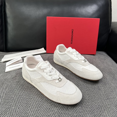 Ferragamo 高品质 顶级工艺品 菲拉格慕 专柜同步发售原厂配置,意大利进口原版牛皮,进口水染牛里 ,鞋 Ferragamo 高品质 顶级工艺品 菲拉格慕 专柜同步发售原厂配置,意大利进口原版牛皮,进口水染牛里 ,鞋
