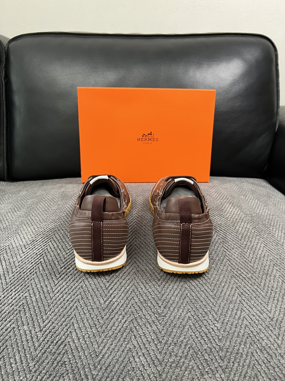 Hermes  高品质  顶级工艺品  爱马仕 专柜同步发售原厂配置，意大利进口原版牛皮面料，高品质拼接工艺，全进口水染