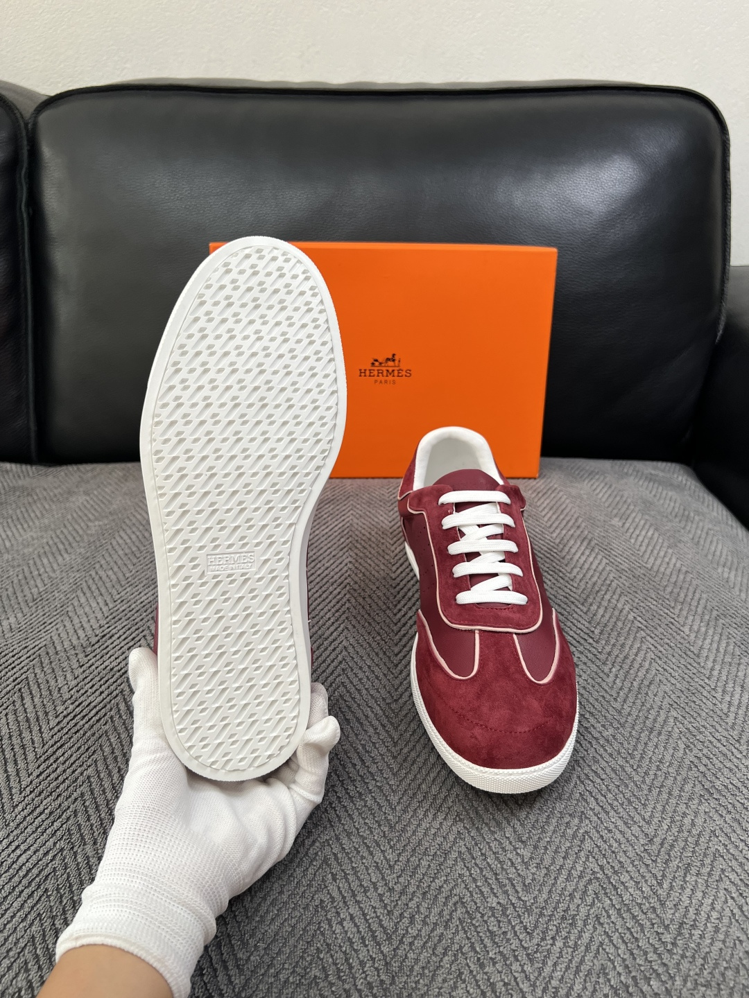 Hermes  高品质  顶级工艺品  爱马仕 专柜同步发售原厂配置，意大利进口原版牛皮面料，高品质拼接工艺，全进口水染