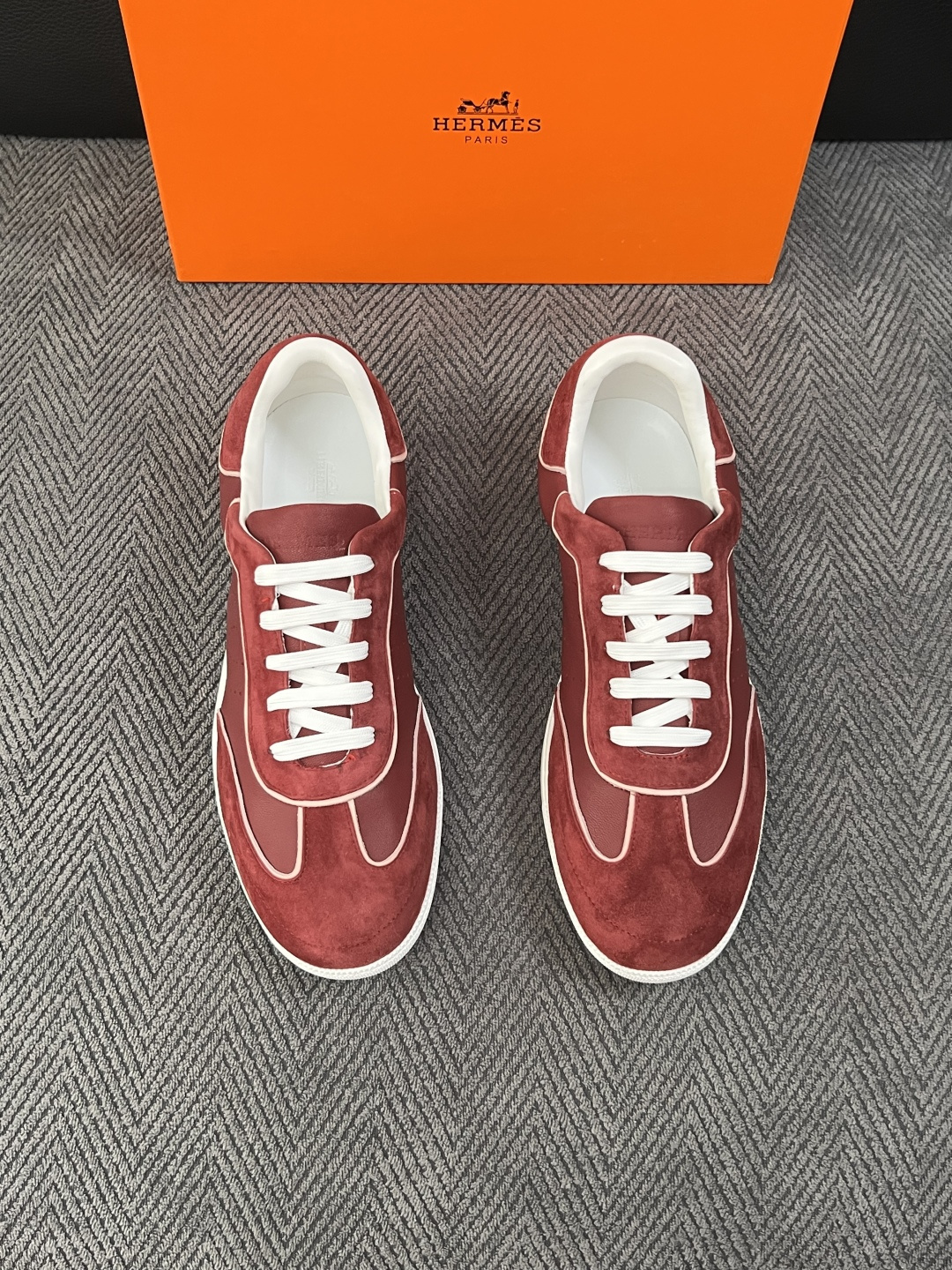 Hermes  高品质  顶级工艺品  爱马仕 专柜同步发售原厂配置，意大利进口原版牛皮面料，高品质拼接工艺，全进口水染