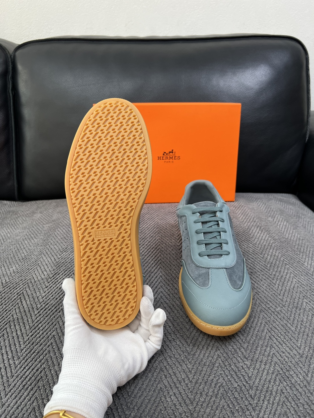 Hermes  高品质  顶级工艺品  爱马仕 专柜同步发售原厂配置，意大利进口原版牛皮面料，高品质拼接工艺，全进口水染
