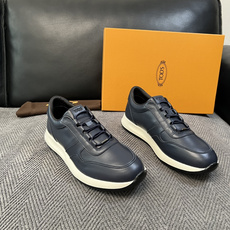 Tods 高品质 顶级工艺品 托德斯 专柜新款原厂配置,意大利进口牛皮拼布面料,进口牛里垫,透气舒适,鞋底:原厂 Tods 高品质 顶级工艺品 托德斯 专柜新款原厂配置,意大利进口牛皮拼布面料,进口牛里垫,透气舒适,鞋底:原厂