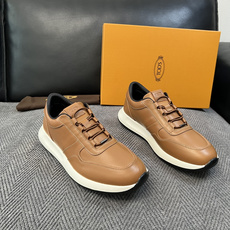Tods 高品质 顶级工艺品 托德斯 专柜新款原厂配置,意大利进口牛皮拼布面料,进口牛里垫,透气舒适,鞋底:原厂 Tods 高品质 顶级工艺品 托德斯 专柜新款原厂配置,意大利进口牛皮拼布面料,进口牛里垫,透气舒适,鞋底:原厂