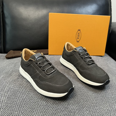 Tods 高品质 顶级工艺品 托德斯 专柜新款原厂配置,意大利进口牛皮拼布面料,进口牛里垫,透气舒适,鞋底:原厂 Tods 高品质 顶级工艺品 托德斯 专柜新款原厂配置,意大利进口牛皮拼布面料,进口牛里垫,透气舒适,鞋底:原厂