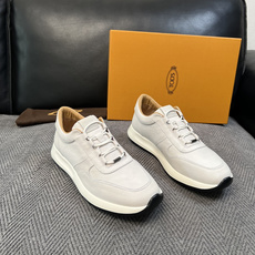 Tods 高品质 顶级工艺品 托德斯 专柜新款原厂配置,意大利进口牛皮拼布面料,进口牛里垫,透气舒适,鞋底:原厂 Tods 高品质 顶级工艺品 托德斯 专柜新款原厂配置,意大利进口牛皮拼布面料,进口牛里垫,透气舒适,鞋底:原厂