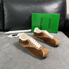 BOTTEGA VENETA 顶级代购 葆蝶家 专柜同步,鞋面意大利进口编织牛皮面料,透气牛皮内里舒适,鞋底:原厂 BOTTEGA VENETA 顶级代购 葆蝶家 专柜同步,鞋面意大利进口编织牛皮面料,透气牛皮内里舒适,鞋底:原厂