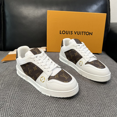 Lv 高品质 顶级工艺品 路易威登,运动板鞋专柜同步,鞋面意大利进口,高品质拼接缤纷色彩复杂工艺品,进口水染牛里柔软 Lv 高品质 顶级工艺品 路易威登,运动板鞋专柜同步,鞋面意大利进口,高品质拼接缤纷色彩复杂工艺品,进口水染牛里柔软