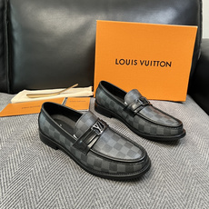 Lv 高品质 顶级工艺品 路易威登 皮鞋专柜同步原厂配置,鞋面意大利进口,进口水染牛皮内里,鞋底:原厂特供原版真 Lv 高品质 顶级工艺品 路易威登 皮鞋专柜同步原厂配置,鞋面意大利进口,进口水染牛皮内里,鞋底:原厂特供原版真
