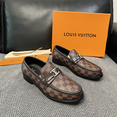Lv 高品质 顶级工艺品 路易威登 皮鞋专柜同步原厂配置,鞋面意大利进口,进口水染牛皮内里,鞋底:原厂特供原版真 Lv 高品质 顶级工艺品 路易威登 皮鞋专柜同步原厂配置,鞋面意大利进口,进口水染牛皮内里,鞋底:原厂特供原版真