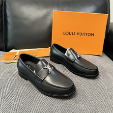 Lv 高品质 顶级工艺品 路易威登 皮鞋专柜同步原厂配置,鞋面意大利进口,进口水染牛皮内里,鞋底:原厂特供原版真 Lv 高品质 顶级工艺品 路易威登 皮鞋专柜同步原厂配置,鞋面意大利进口,进口水染牛皮内里,鞋底:原厂特供原版真