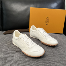 Tods 高品质 顶级工艺品 托德斯 专柜新款原厂配置,意大利进口牛皮拼布面料,进口牛里垫,透气舒适,鞋底:原厂 Tods 高品质 顶级工艺品 托德斯 专柜新款原厂配置,意大利进口牛皮拼布面料,进口牛里垫,透气舒适,鞋底:原厂