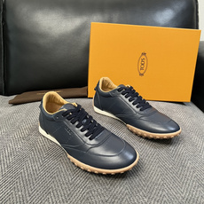 Tods 高品质 顶级工艺品 托德斯 专柜新款原厂配置,意大利进口牛皮拼布面料,进口牛里垫,透气舒适,鞋底:原厂 Tods 高品质 顶级工艺品 托德斯 专柜新款原厂配置,意大利进口牛皮拼布面料,进口牛里垫,透气舒适,鞋底:原厂