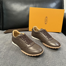 Tods 高品质 顶级工艺品 托德斯 专柜新款原厂配置,意大利进口牛皮拼布面料,进口牛里垫,透气舒适,鞋底:原厂 Tods 高品质 顶级工艺品 托德斯 专柜新款原厂配置,意大利进口牛皮拼布面料,进口牛里垫,透气舒适,鞋底:原厂
