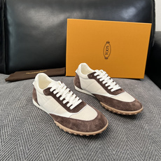 Tods 高品质 顶级工艺品 托德斯 专柜新款原厂配置,意大利进口牛皮拼布面料,进口牛里垫,透气舒适,鞋底:原厂 Tods 高品质 顶级工艺品 托德斯 专柜新款原厂配置,意大利进口牛皮拼布面料,进口牛里垫,透气舒适,鞋底:原厂