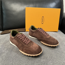 Tods 高品质 顶级工艺品 托德斯 专柜新款原厂配置,意大利进口牛皮拼布面料,进口牛里垫,透气舒适,鞋底:原厂 Tods 高品质 顶级工艺品 托德斯 专柜新款原厂配置,意大利进口牛皮拼布面料,进口牛里垫,透气舒适,鞋底:原厂