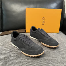 Tods 高品质 顶级工艺品 托德斯 专柜新款原厂配置,意大利进口牛皮拼布面料,进口牛里垫,透气舒适,鞋底:原厂 Tods 高品质 顶级工艺品 托德斯 专柜新款原厂配置,意大利进口牛皮拼布面料,进口牛里垫,透气舒适,鞋底:原厂