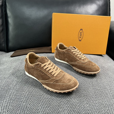 Tods 高品质 顶级工艺品 托德斯 专柜新款原厂配置,意大利进口牛皮拼布面料,进口牛里垫,透气舒适,鞋底:原厂 Tods 高品质 顶级工艺品 托德斯 专柜新款原厂配置,意大利进口牛皮拼布面料,进口牛里垫,透气舒适,鞋底:原厂