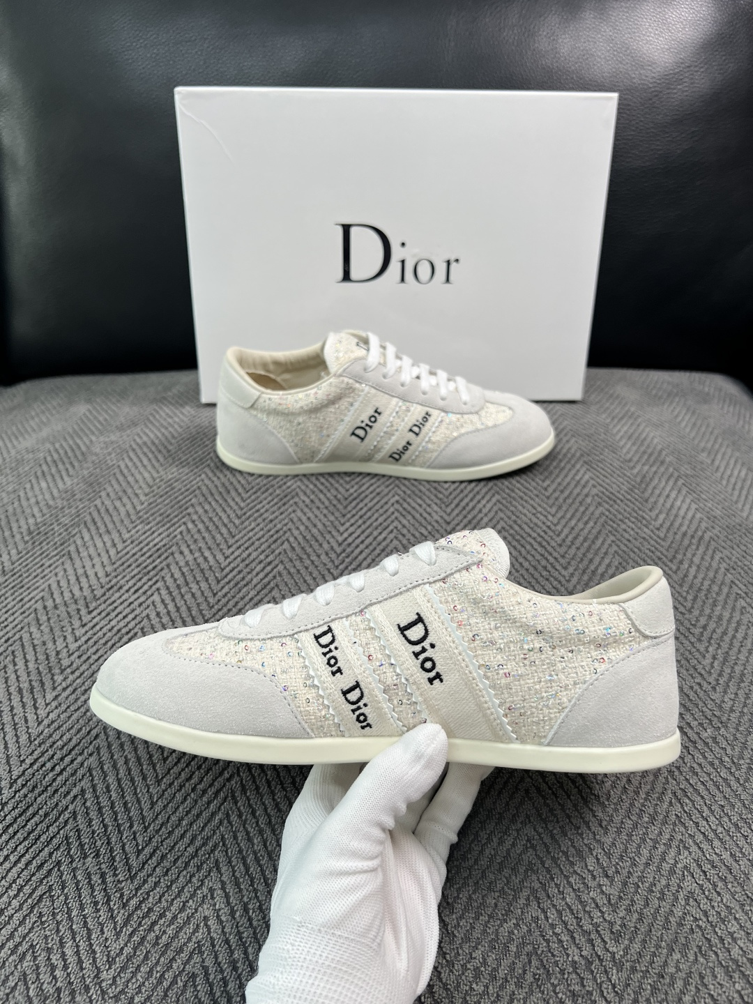 Dior 顶级工艺品 迪奥  专柜同步 原厂配置，意大利进口原版牛皮面料，透气舒适进口水染牛里垫，鞋底：原厂特供原版底超