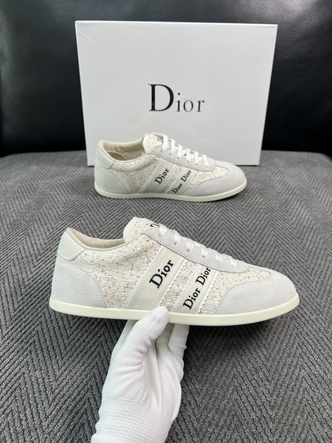 Dior 顶级工艺品 迪奥  专柜同步 原厂配置，意大利进口原版牛皮面料，透气舒适进口水染牛里垫，鞋底：原厂特供原版底超