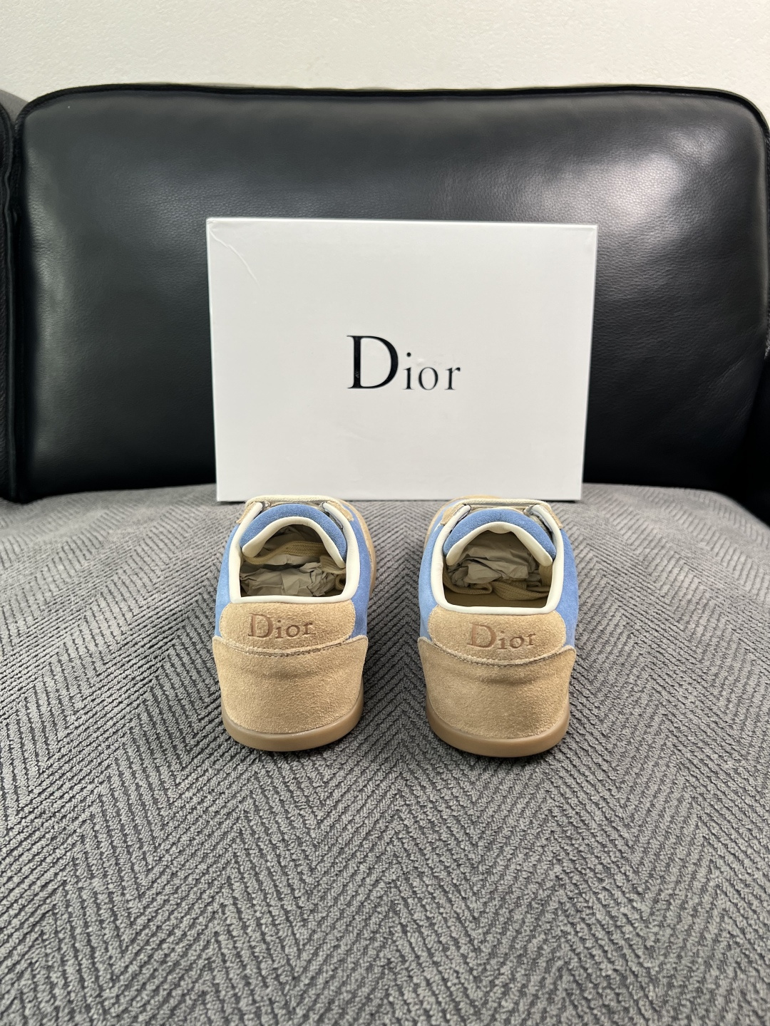 Dior 顶级工艺品 迪奥  专柜同步 原厂配置，意大利进口原版牛皮面料，透气舒适进口水染牛里垫，鞋底：原厂特供原版底超