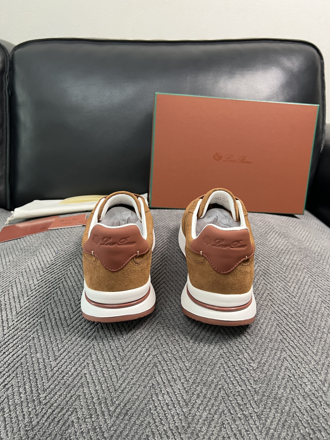 Loro Piana  高品质  顶级工艺品  诺悠翩雅  新品专柜同步原厂配置，鞋面意大利进口牛皮面料，高品质拼接工艺