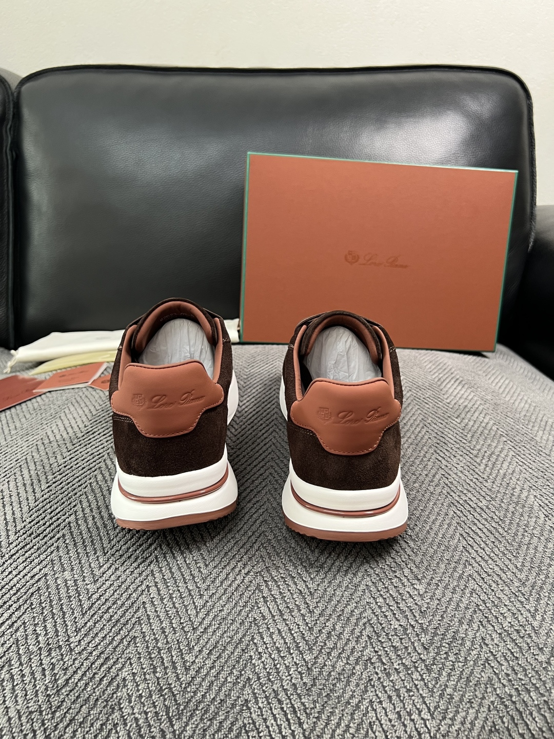 Loro Piana  高品质  顶级工艺品  诺悠翩雅  新品专柜同步原厂配置，鞋面意大利进口牛皮面料，高品质拼接工艺