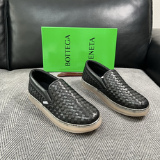 BOTTEGA VENETA 顶级代购 葆蝶家 专柜同步,鞋面意大利进口编织牛皮面料,透气牛皮内里舒适,鞋底:原厂 BOTTEGA VENETA 顶级代购 葆蝶家 专柜同步,鞋面意大利进口编织牛皮面料,透气牛皮内里舒适,鞋底:原厂