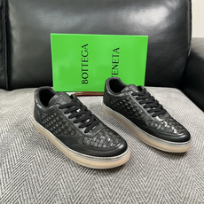 BOTTEGA VENETA 顶级代购 葆蝶家 专柜同步,鞋面意大利进口编织牛皮面料,透气牛皮内里舒适,鞋底:原厂 BOTTEGA VENETA 顶级代购 葆蝶家 专柜同步,鞋面意大利进口编织牛皮面料,透气牛皮内里舒适,鞋底:原厂