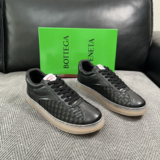 BOTTEGA VENETA 顶级代购 葆蝶家 专柜同步,鞋面意大利进口编织牛皮面料,透气牛皮内里舒适,鞋底:原厂 BOTTEGA VENETA 顶级代购 葆蝶家 专柜同步,鞋面意大利进口编织牛皮面料,透气牛皮内里舒适,鞋底:原厂