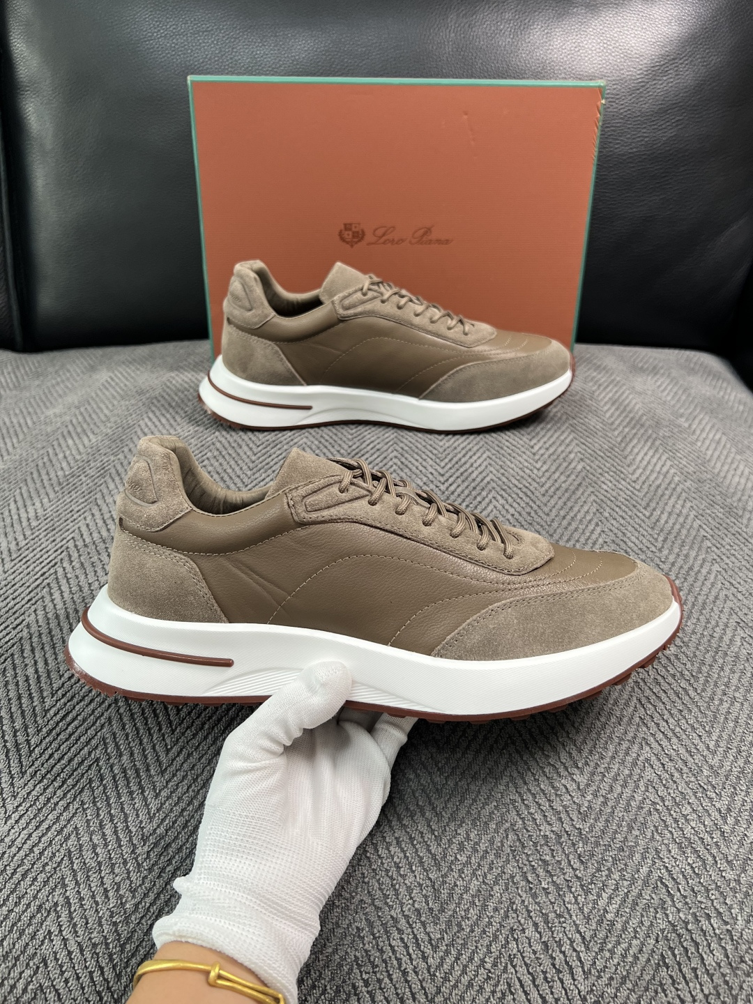 Loro Piana  高品质  顶级工艺品  诺悠翩雅  新品专柜同步原厂配置，鞋面意大利进口牛皮面料，高品质拼接工艺