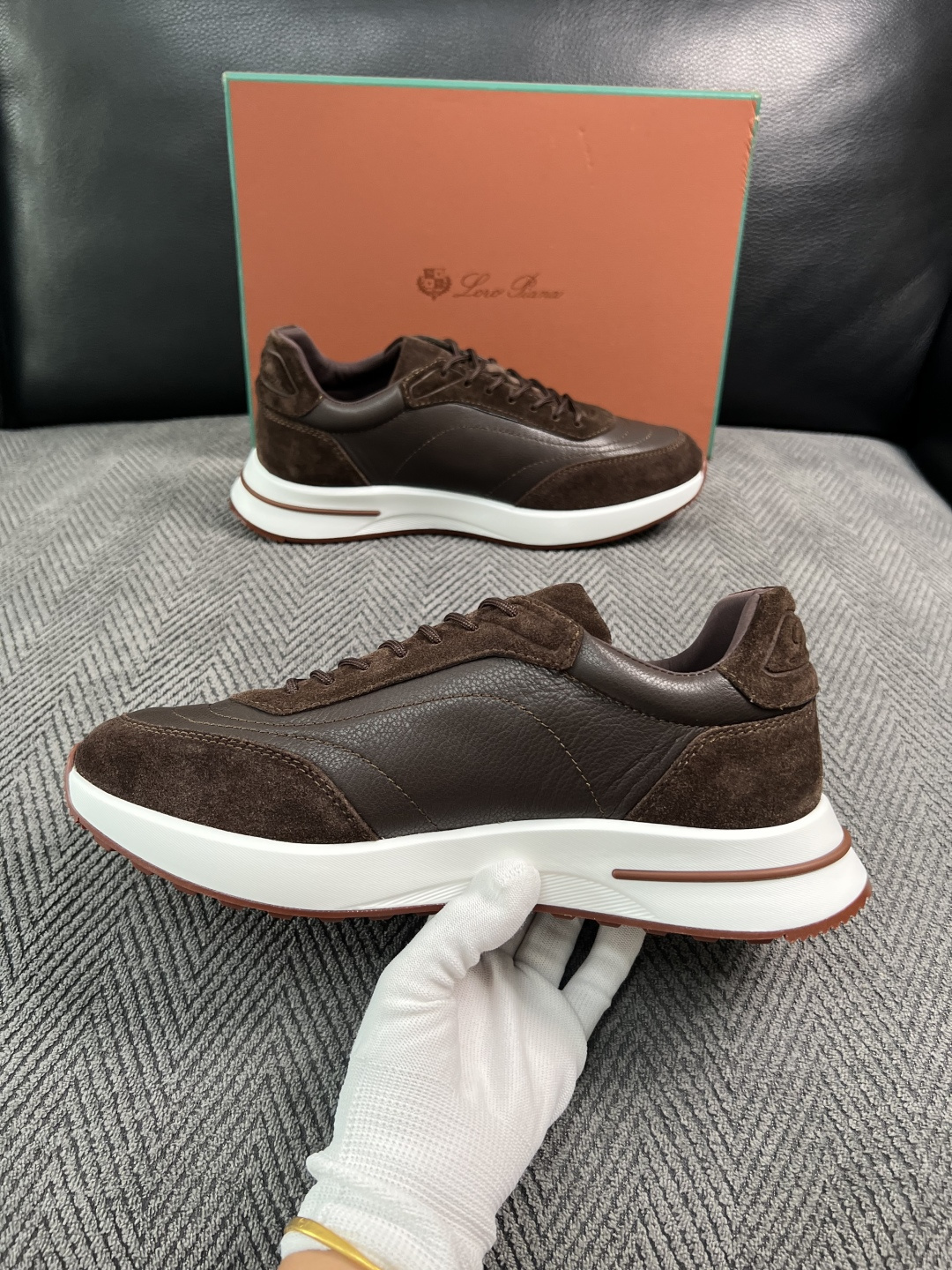 Loro Piana  高品质  顶级工艺品  诺悠翩雅  新品专柜同步原厂配置，鞋面意大利进口牛皮面料，高品质拼接工艺