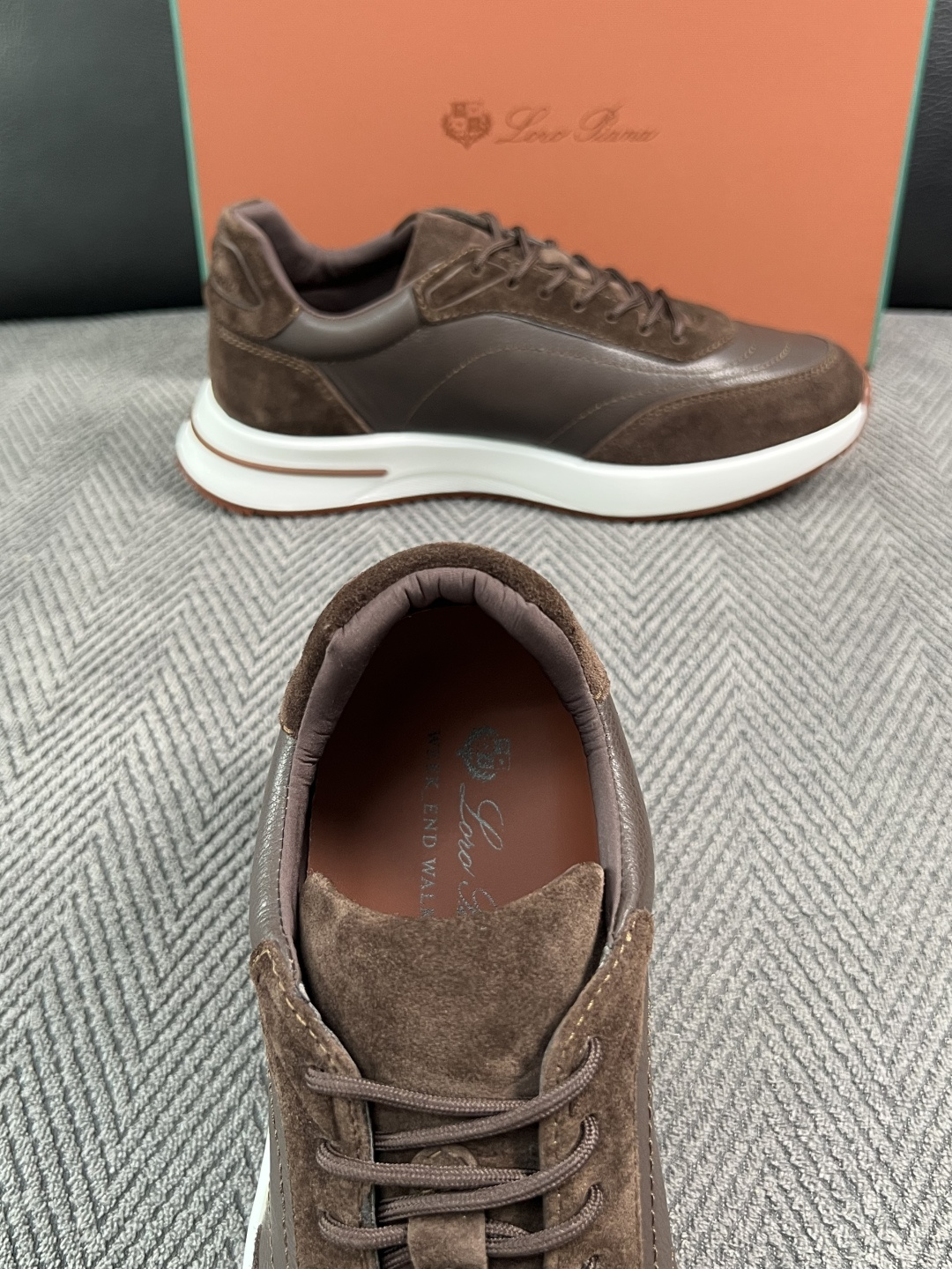 Loro Piana  高品质  顶级工艺品  诺悠翩雅  新品专柜同步原厂配置，鞋面意大利进口牛皮面料，高品质拼接工艺