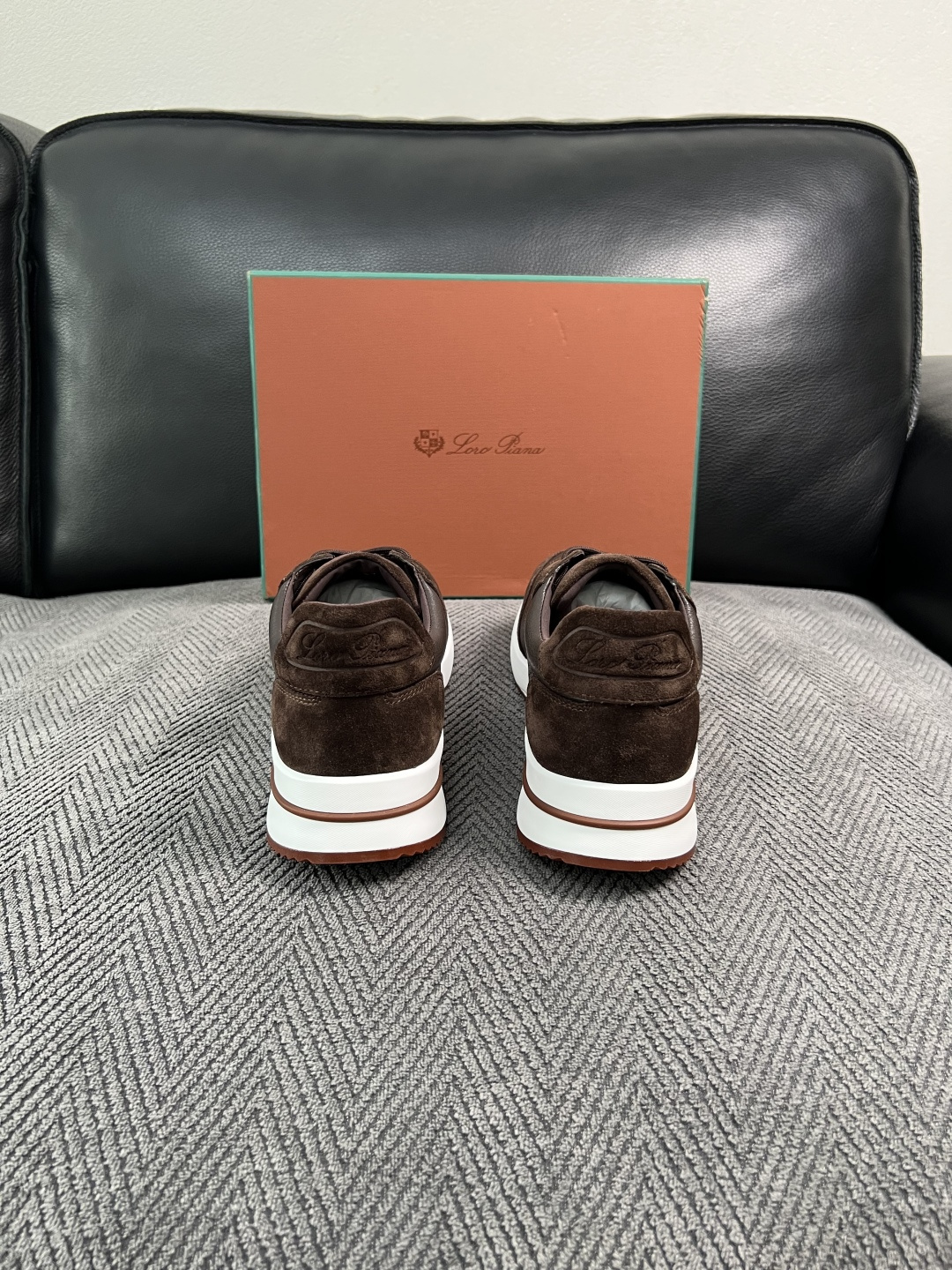 Loro Piana  高品质  顶级工艺品  诺悠翩雅  新品专柜同步原厂配置，鞋面意大利进口牛皮面料，高品质拼接工艺
