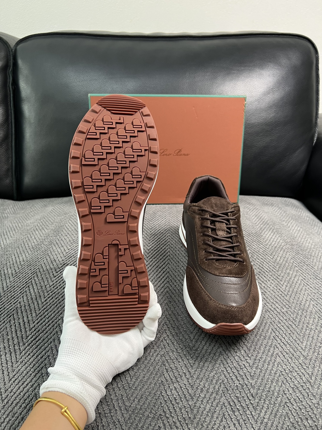 Loro Piana  高品质  顶级工艺品  诺悠翩雅  新品专柜同步原厂配置，鞋面意大利进口牛皮面料，高品质拼接工艺
