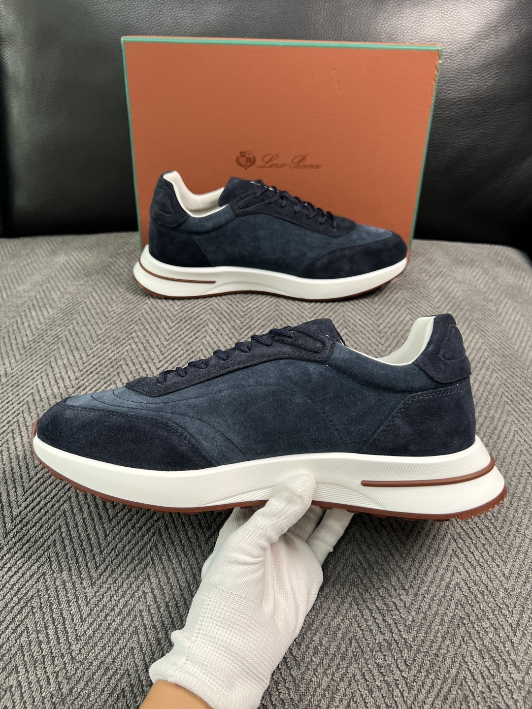 Loro Piana  高品质  顶级工艺品  诺悠翩雅  新品专柜同步原厂配置，鞋面意大利进口牛皮面料，高品质拼接工艺