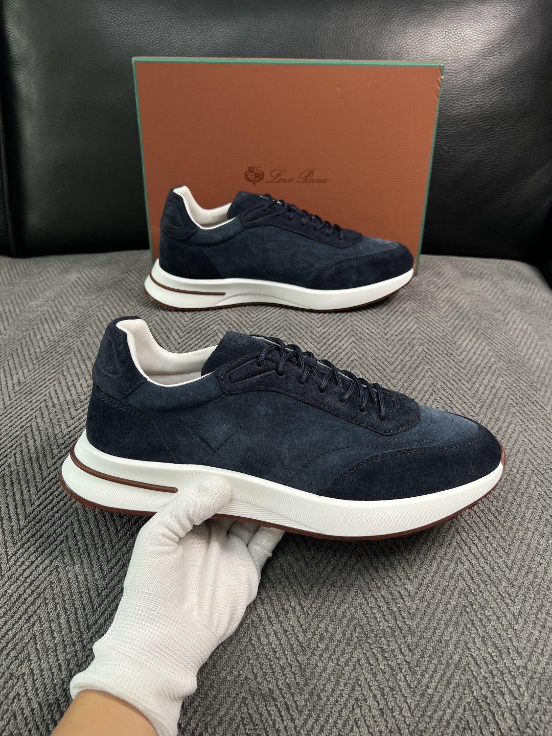 Loro Piana  高品质  顶级工艺品  诺悠翩雅  新品专柜同步原厂配置，鞋面意大利进口牛皮面料，高品质拼接工艺