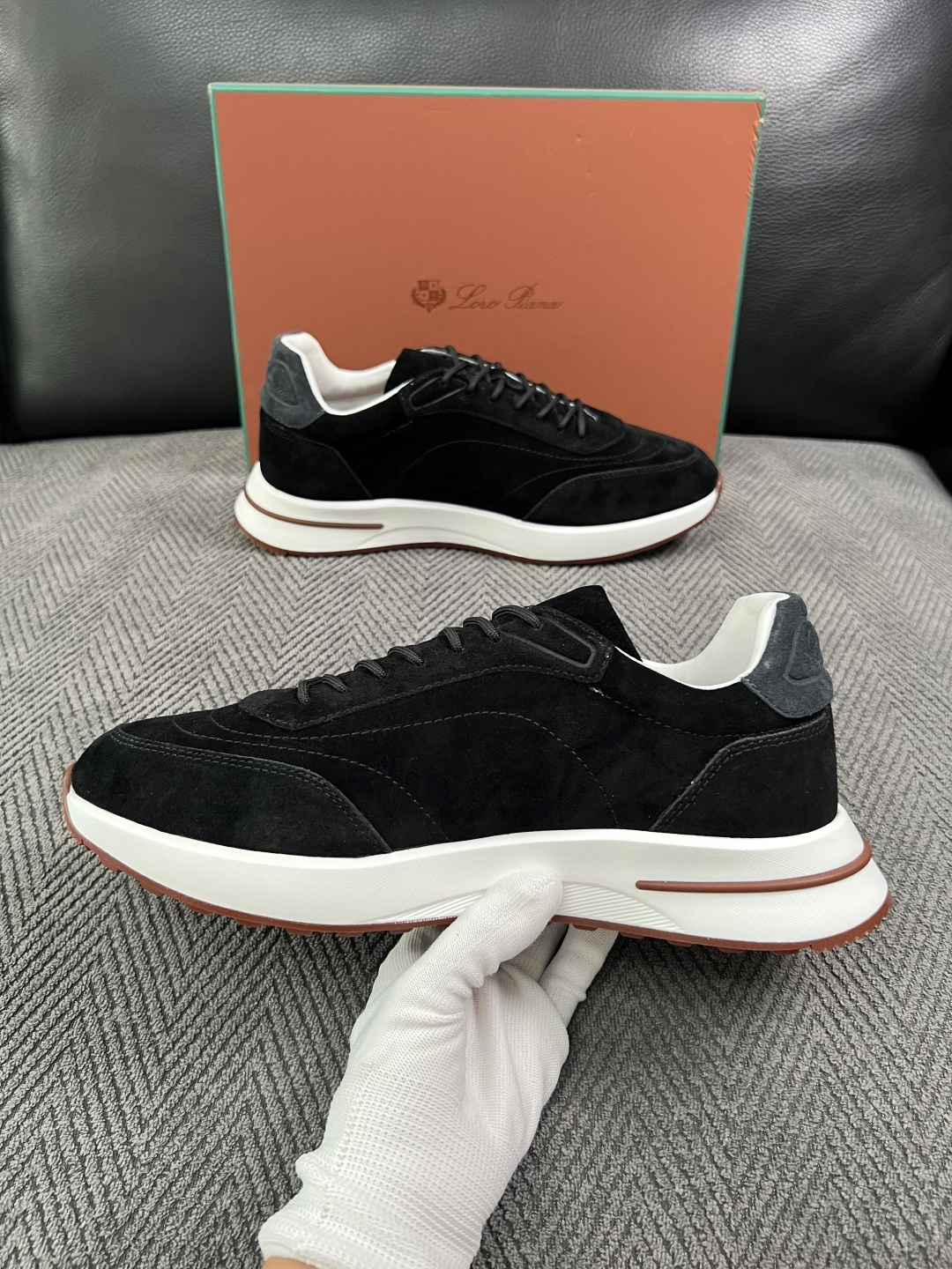 Loro Piana  高品质  顶级工艺品  诺悠翩雅  新品专柜同步原厂配置，鞋面意大利进口牛皮面料，高品质拼接工艺