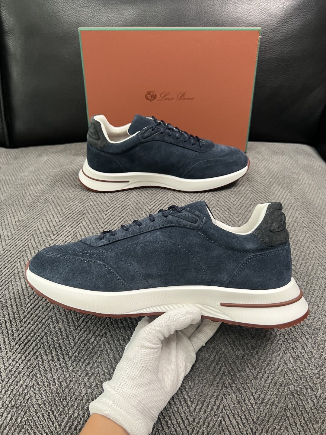 Loro Piana  高品质  顶级工艺品  诺悠翩雅  新品专柜同步原厂配置，鞋面意大利进口牛皮面料，高品质拼接工艺