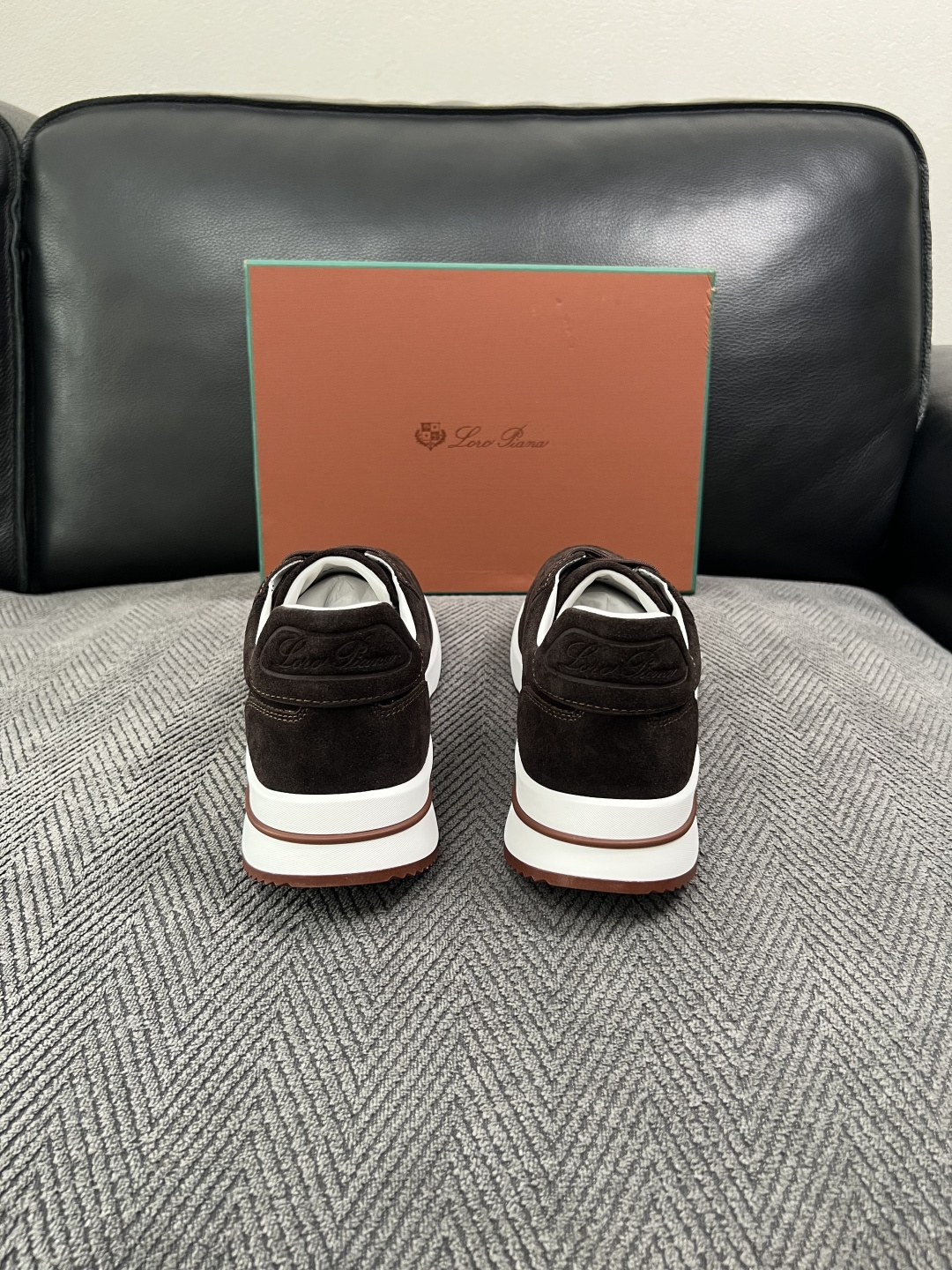 Loro Piana  高品质  顶级工艺品  诺悠翩雅  新品专柜同步原厂配置，鞋面意大利进口牛皮面料，高品质拼接工艺