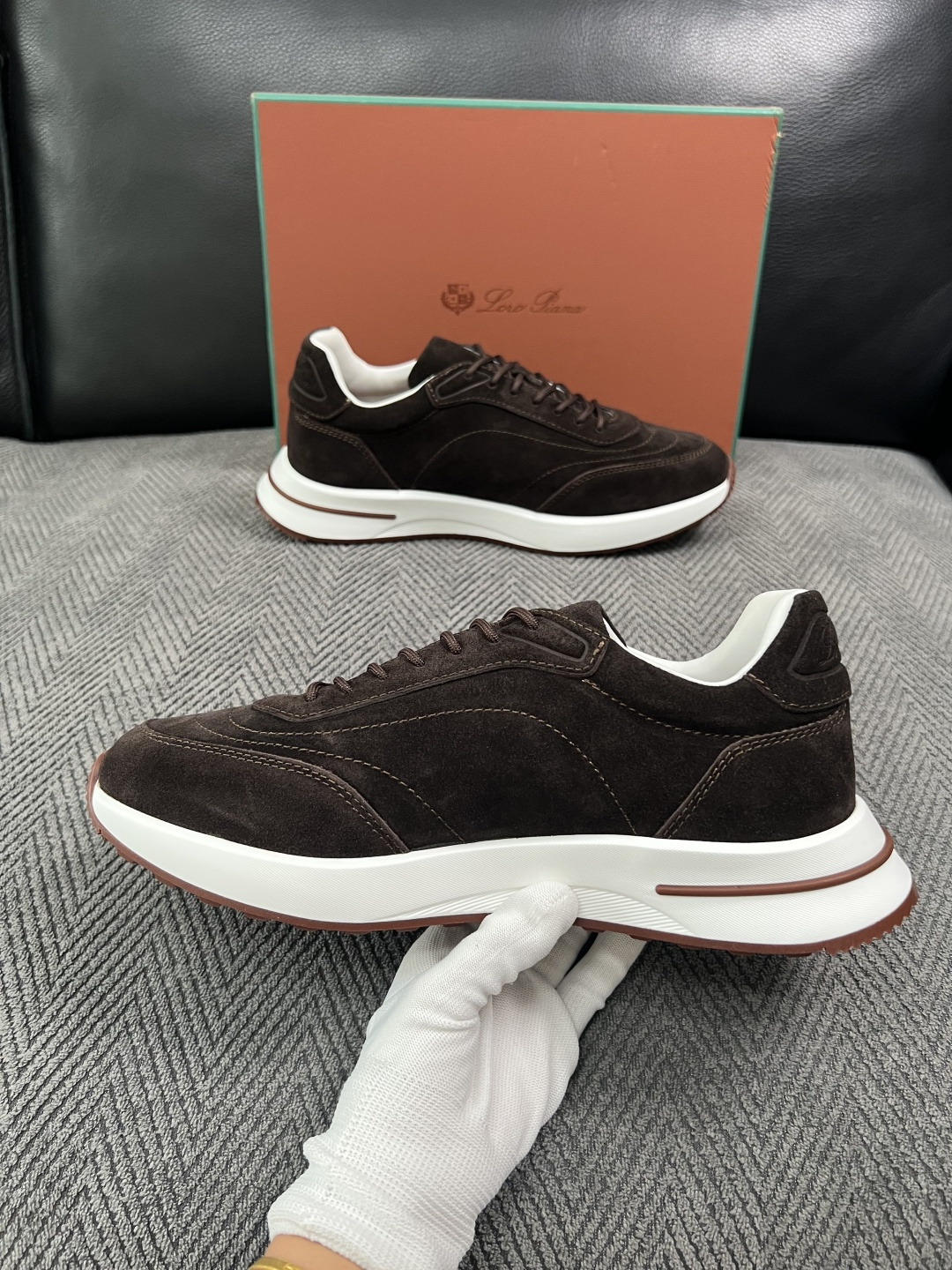 Loro Piana  高品质  顶级工艺品  诺悠翩雅  新品专柜同步原厂配置，鞋面意大利进口牛皮面料，高品质拼接工艺
