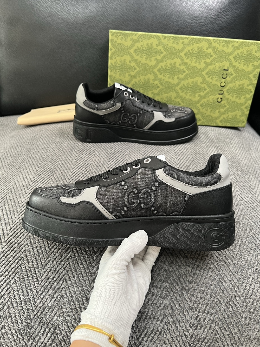 Gucci  高品质  顶级工艺品  古奇  专柜新款原厂配置，意大利进口牛皮搭配印花布面料，进口牛皮内里垫，透气舒适，