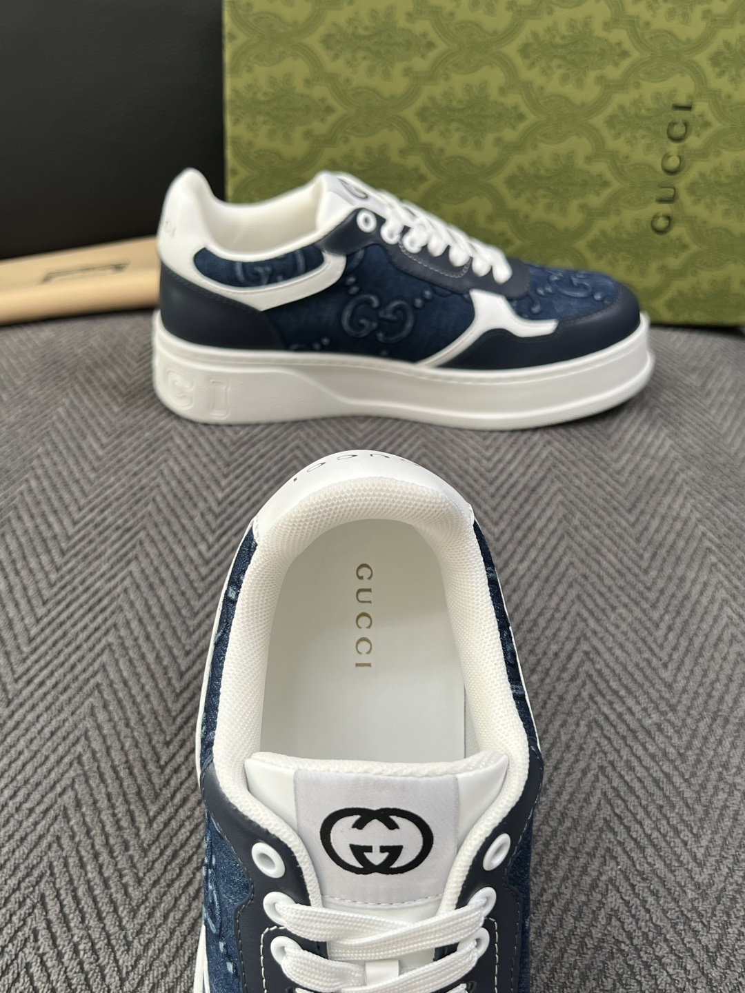Gucci  高品质  顶级工艺品  古奇  专柜新款原厂配置，意大利进口牛皮搭配印花布面料，进口牛皮内里垫，透气舒适，