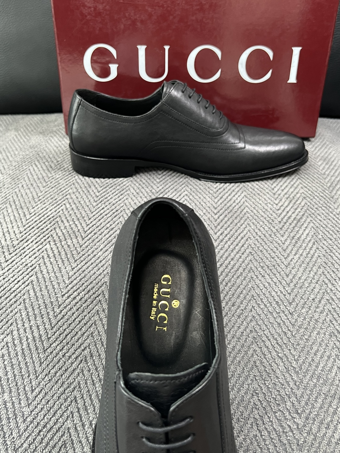 Gucci 高品质  顶级工艺品  古奇  皮高帮专柜新款原厂配置，意大利进口牛皮面料，进口牛皮内里垫，透气舒适，鞋底：