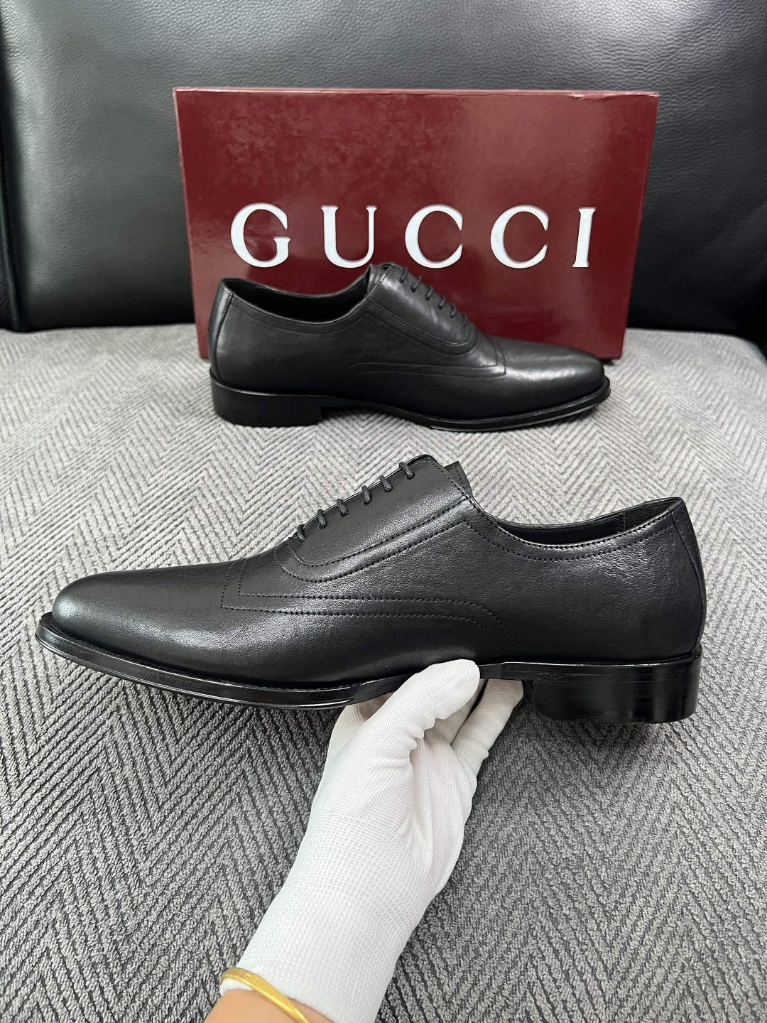 Gucci 高品质  顶级工艺品  古奇  皮高帮专柜新款原厂配置，意大利进口牛皮面料，进口牛皮内里垫，透气舒适，鞋底：