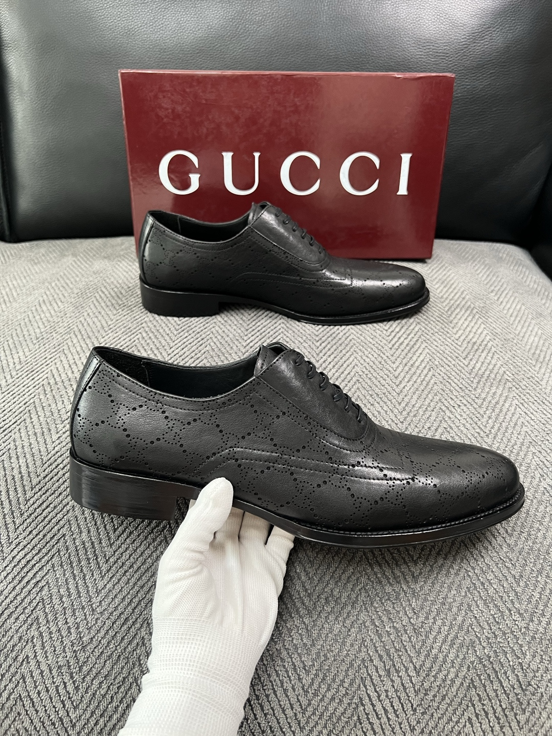 Gucci 高品质  顶级工艺品  古奇  皮高帮专柜新款原厂配置，意大利进口牛皮面料，进口牛皮内里垫，透气舒适，鞋底：