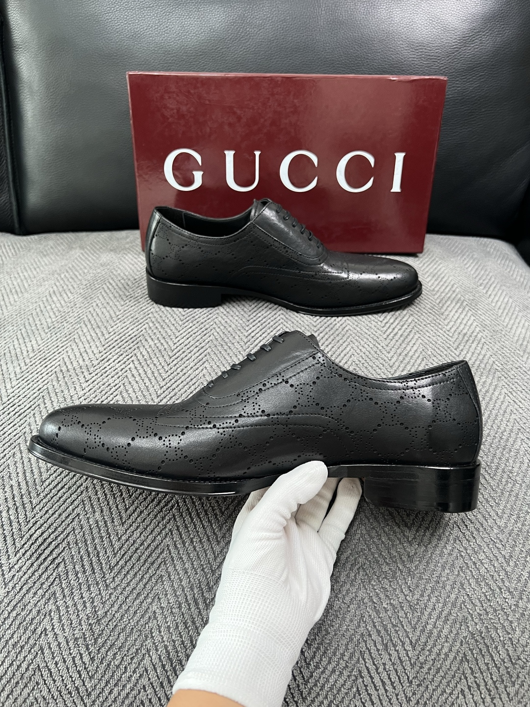 Gucci 高品质  顶级工艺品  古奇  皮高帮专柜新款原厂配置，意大利进口牛皮面料，进口牛皮内里垫，透气舒适，鞋底：