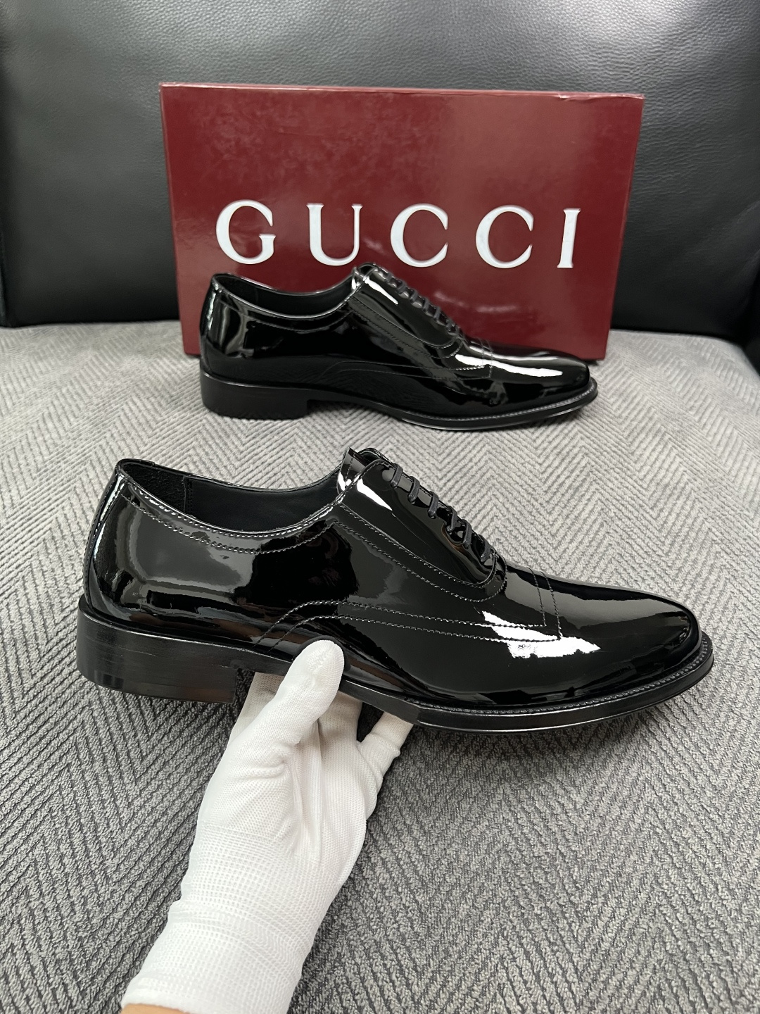 Gucci 高品质  顶级工艺品  古奇  皮高帮专柜新款原厂配置，意大利进口牛皮面料，进口牛皮内里垫，透气舒适，鞋底：