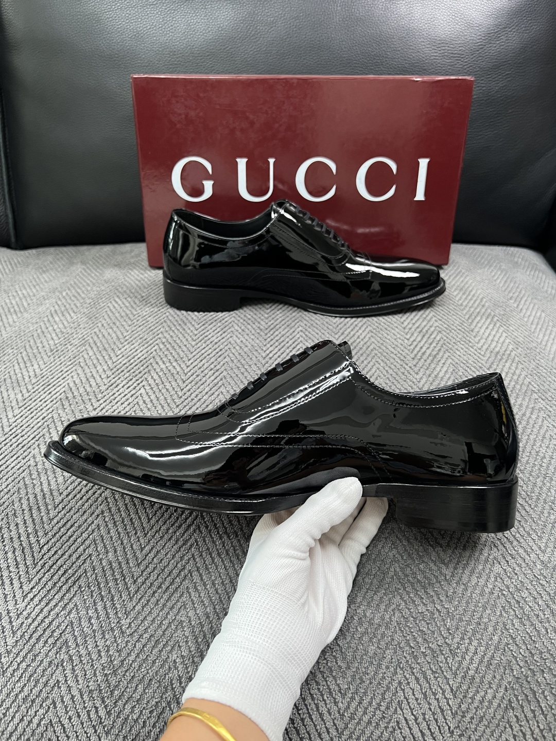 Gucci 高品质  顶级工艺品  古奇  皮高帮专柜新款原厂配置，意大利进口牛皮面料，进口牛皮内里垫，透气舒适，鞋底：