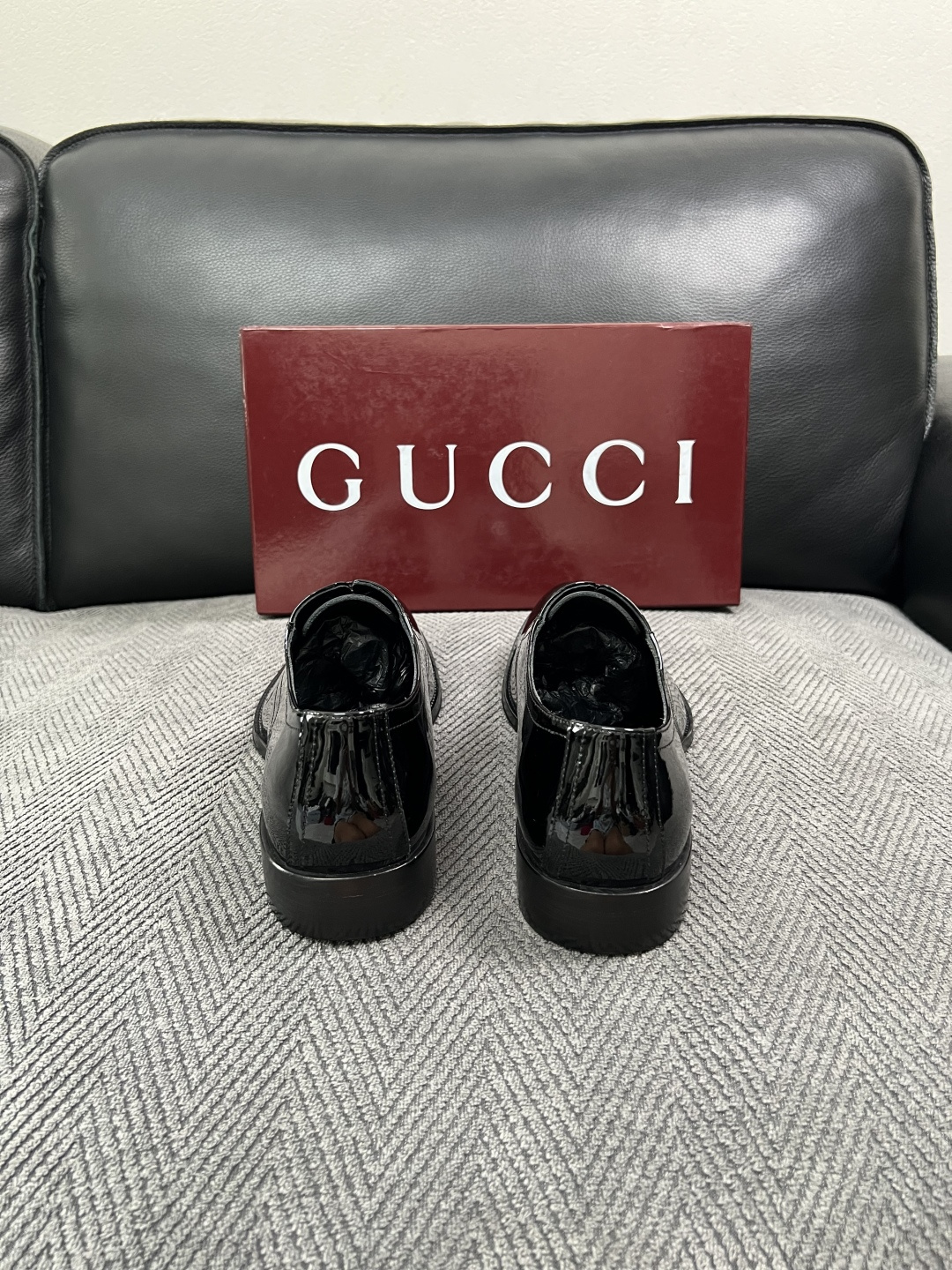 Gucci 高品质  顶级工艺品  古奇  皮高帮专柜新款原厂配置，意大利进口牛皮面料，进口牛皮内里垫，透气舒适，鞋底：